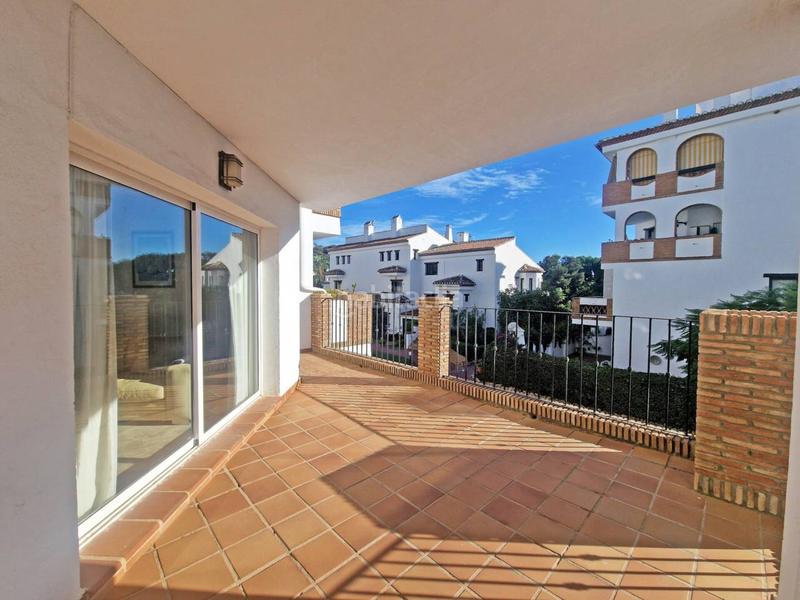Foto 3ff4d143-aceb-445a-b13e-f8be1ce49544. Flat in Calahonda Mijas