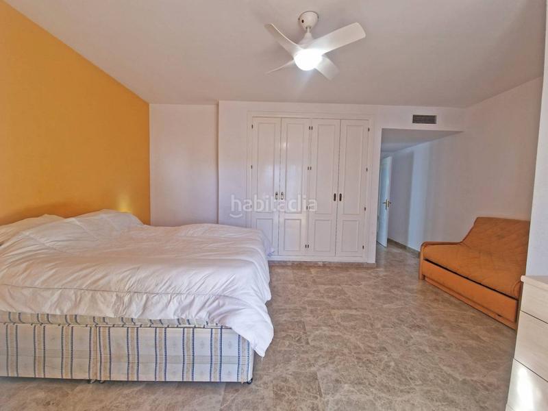 Foto 6387df42-b0a1-4611-aca7-908272058572. Flat in Calahonda Mijas