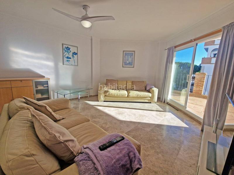 Foto 7cfdb8a3-b9e5-4ca2-bd55-29cc3b540102. Flat in Calahonda Mijas
