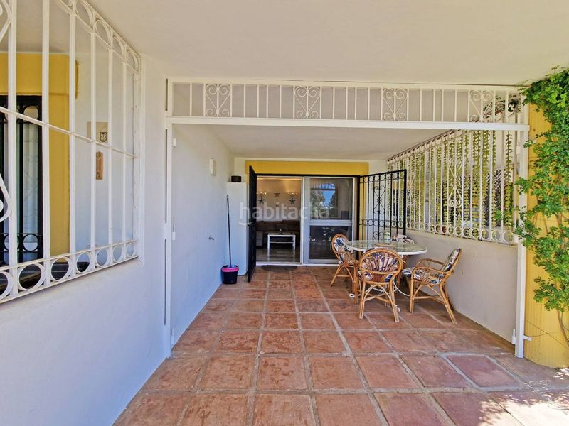 Foto e2a265b5-ec18-4ae2-91a9-2631405fa58d. Pis amb aparcament piscina a Calahonda Mijas