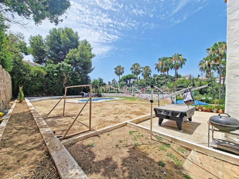 Foto 02d396ea-cdbb-4bfe-b987-10b1df54fbf3. Casa proyecto de reforma con un enorme potencial! en Mijas