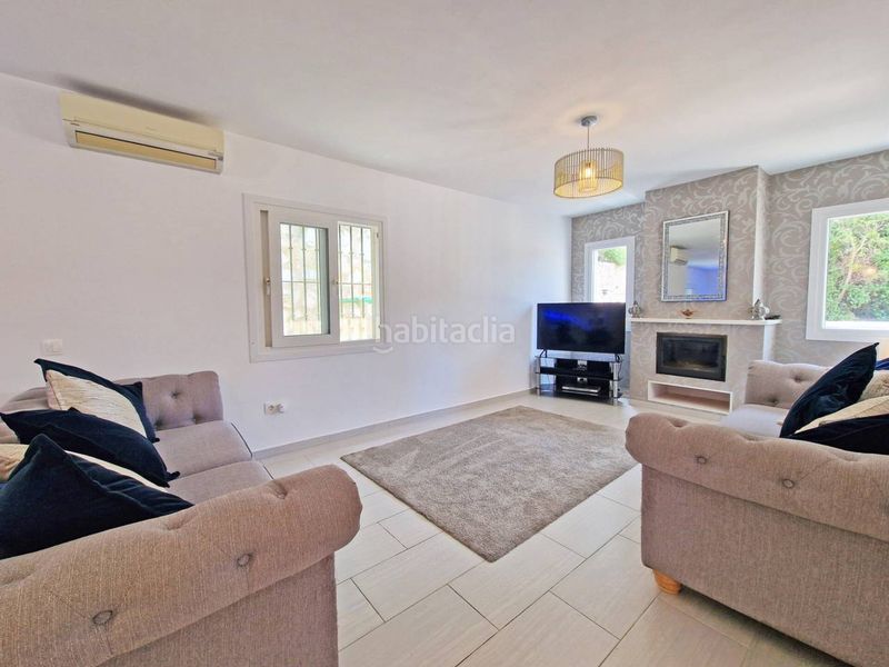 Foto 072d4c33-e8a7-42bd-8ed9-ed1ed26aafc3. Casa proyecto de reforma con un enorme potencial! en Mijas