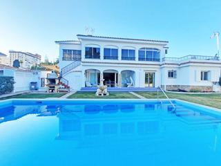 Maison à Centro. Casa unifamiliar en venta en arroyo de la miel