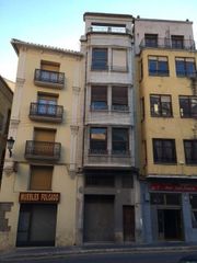 Edificio en Calle colón 73. Venta edificio de uso residencial y comercial en segorbe