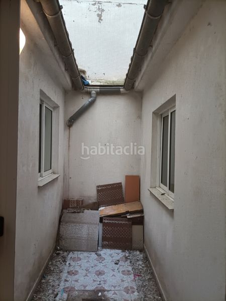Foto 302b9c3f-a1e4-4a0b-a152-7280b7d3f296. Planta baixa a avenida de valencia 10 a Viver