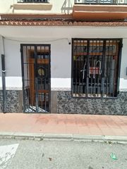Ground floor in Avenida de valencia 10. Venta de piso en planta baja en viver