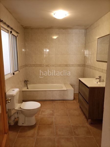 Foto 90b51476-795a-4344-9740-b4c3b99af423. Planta baixa a avenida de valencia 10 a Viver