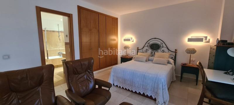 Foto 6fc1bb77-ee5e-4555-a494-d3cef29923dc. Chalet en urbanizacion jardines del aguila villa jardines del aguila vistas al mar y primera linea de golf en Mijas