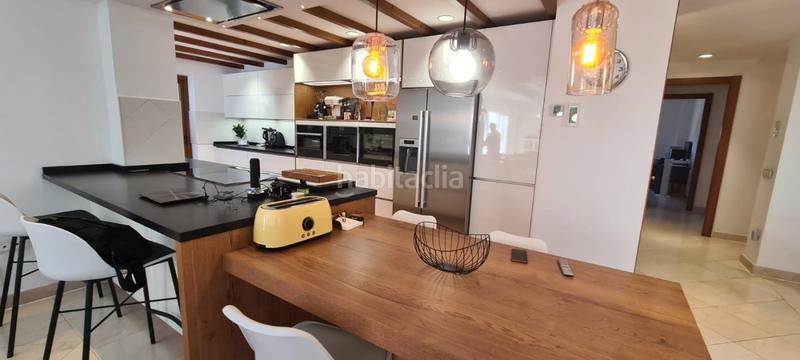 Foto a83d472b-d466-40eb-914e-637892fccdb2. Chalet en urbanizacion jardines del aguila villa jardines del aguila vistas al mar y primera linea de golf en Mijas
