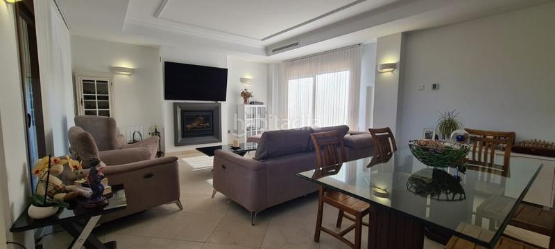 Foto dbe2f4de-c7c1-4c3d-8d7e-91da20342973. Chalet en urbanizacion jardines del aguila villa jardines del aguila vistas al mar y primera linea de golf en Mijas