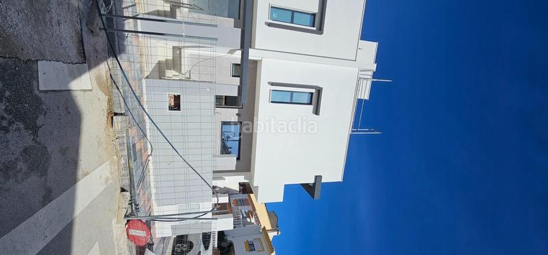 Foto d5200c03-5719-4e44-ac9f-c5252a28bc95. Casa adosada en calle rio guadiato 3 adosado doña ermita costa en Mijas