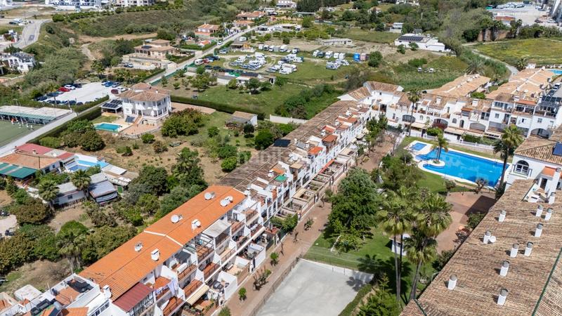 Foto 50ca187a-7e99-453b-a01e-61db77063c66. Semi detached house with heating pool in campo de Mijas Mijas
