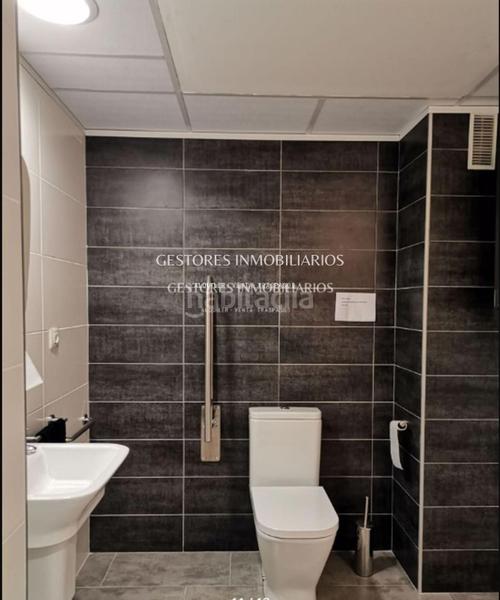 Foto ea8fea6a-dd0c-464d-9948-6ba5d15e2258. Flat with parking in Eixample Alcoi