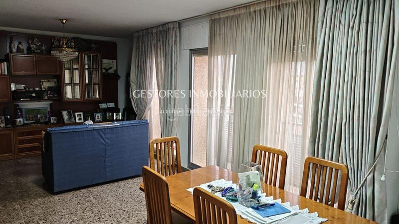 Foto f2b3639c-5ac8-4620-8f1c-c10cf2e7d1a0. Pis amb aparcament piscina a Centre-Zona Alta Alcoi