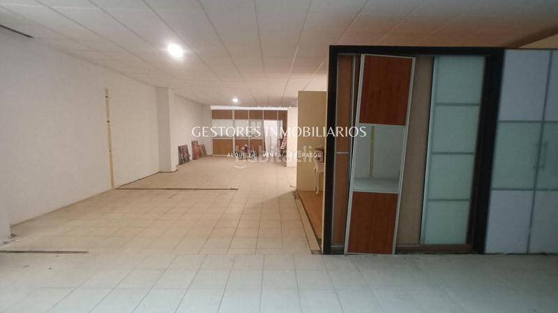 Foto f8ad03de-53ce-4836-ba7d-6aec63ccc0a6. Fabrikhalle in Muro de Alcoy