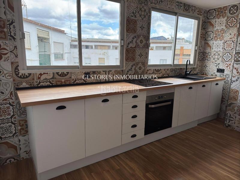 Foto afb11da2-c398-46d1-92f9-521c24db7bf8. Àtic a Santa Rosa Alcoi