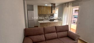 Rent Flat  Santa rosa. Se alquila piso en zona santa rosa