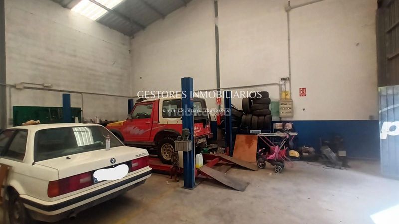 Foto 82a07e53-0186-44b8-8645-2c5a3bb63e4a. Capannone industriale in Alfafara