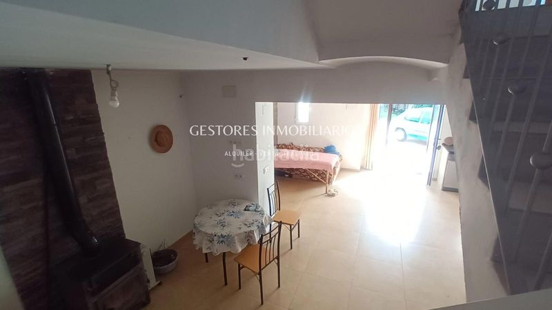 Foto 721a5a93-d6bb-489e-8933-5b36260fcbc8. Casa adossada a Santa Rosa Alcoi