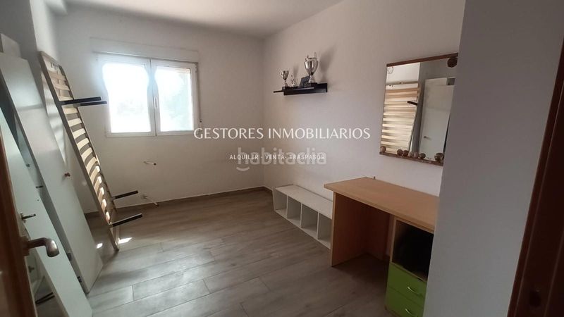 Foto ce177b39-ba88-41c7-8cca-40738964dbfe. Casa adossada a Santa Rosa Alcoi