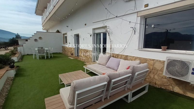 Foto 18a49d36-609d-4a25-b736-e33ad502e9ac. Xalet amb calefacció piscina a Beniarrés