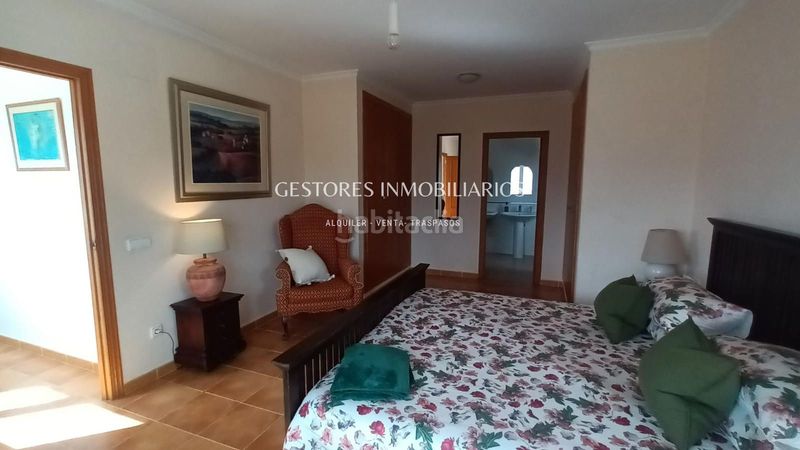 Foto 28f2ecb9-e20e-4c83-bdfe-0c60c57f6816. Xalet amb calefacció piscina a Beniarrés