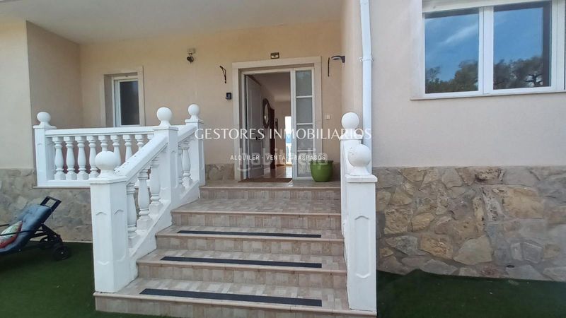 Foto 321111cd-6bb0-4e17-8e7c-c80893eb5d6b. Xalet amb calefacció piscina a Beniarrés