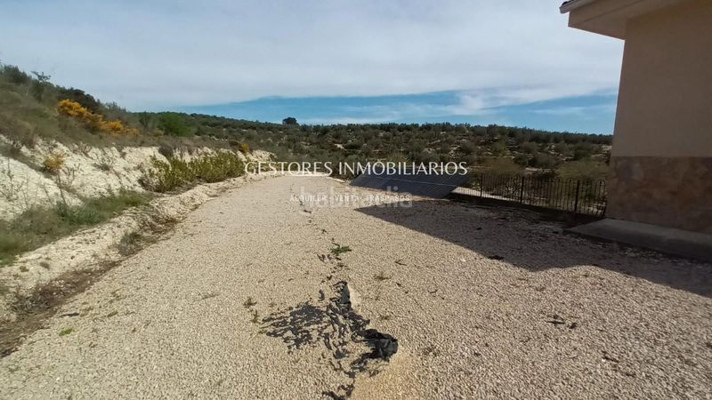 Foto 35b5092b-0e61-43a5-a4dd-3fb002d41a56. Xalet amb calefacció piscina a Beniarrés