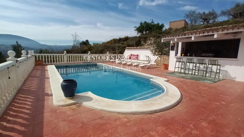 Foto 8bba6858-4970-47e5-a3b8-0e524979ade8. Xalet amb calefacció piscina a Beniarrés