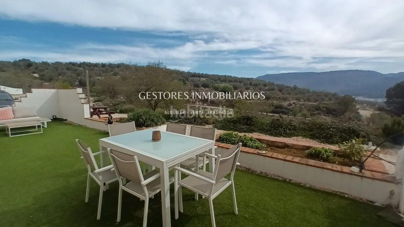 Foto 90a8df59-9031-46a1-aee8-04474d053c52. Xalet amb calefacció piscina a Beniarrés