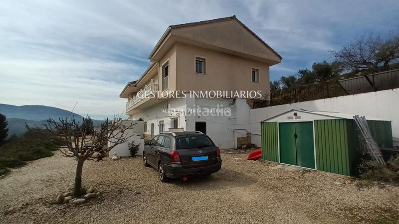 Foto 941ace65-d2ed-4580-bc1a-71b04b27601c. Xalet amb calefacció piscina a Beniarrés