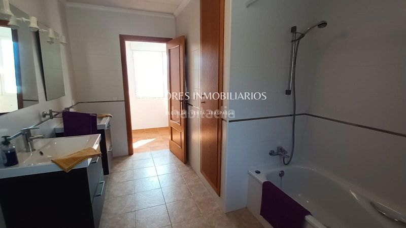 Foto ab5ad7e1-bb13-45d5-9ed1-7404d617812c. Xalet amb calefacció piscina a Beniarrés