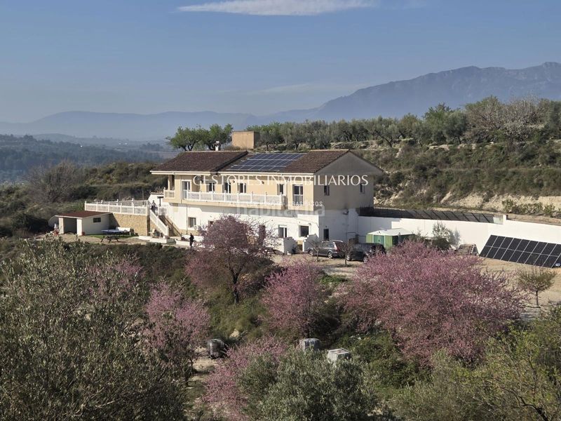 Foto ce1ed091-1cbc-41eb-98aa-a166aad31148. Xalet amb calefacció piscina a Beniarrés