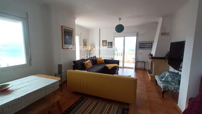 Foto fad60a69-3e6a-4ecc-836f-2eb7b3d931b0. Xalet amb calefacció piscina a Beniarrés