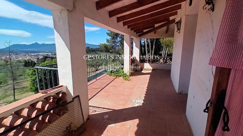 Foto 692f094b-d1e1-4196-9f81-973134cd5bd8. Casa  de campo en Ibi