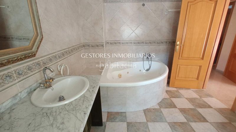 Foto 0dded3bd-ad8f-47b4-8f5b-1011824a47ae. Chalet  en Cocentaina