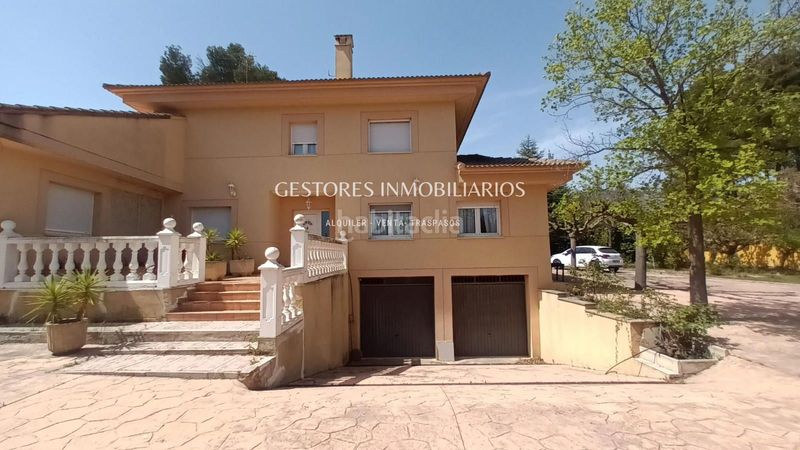 Foto 0ef3eaca-ba01-47ea-8856-a2fa832425f0. Chalet  en Cocentaina