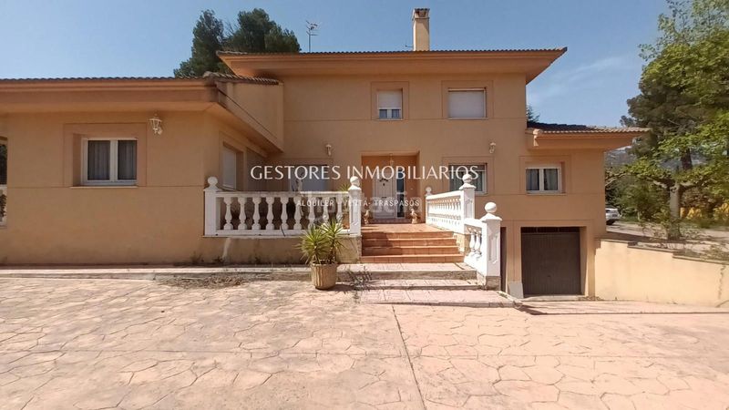 Foto 186b833b-0e29-4fb6-84b9-9213b50e59ea. Chalet  en Cocentaina