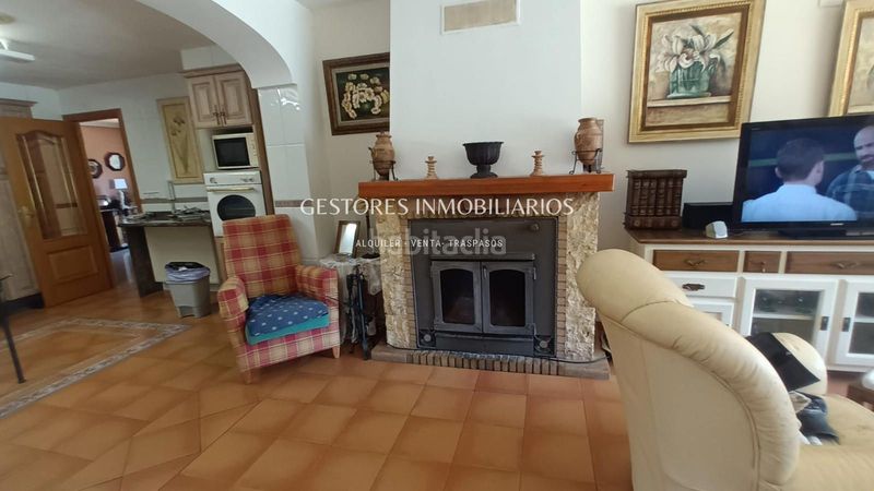 Foto 1b6c2d8e-6fee-48f4-b94b-f2524adeb84b. Chalet  en Cocentaina