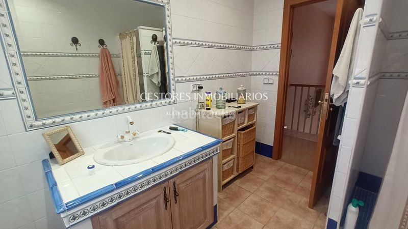 Foto 439a82b4-8525-4bd8-a602-db8ec6125d42. Chalet  en Cocentaina