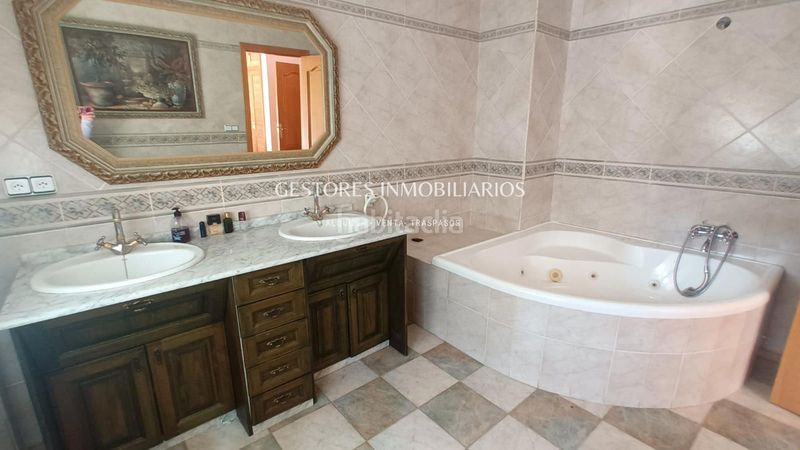 Foto 6040faa0-2f2a-4aed-bbfd-2fc247f6c13a. Chalet  en Cocentaina