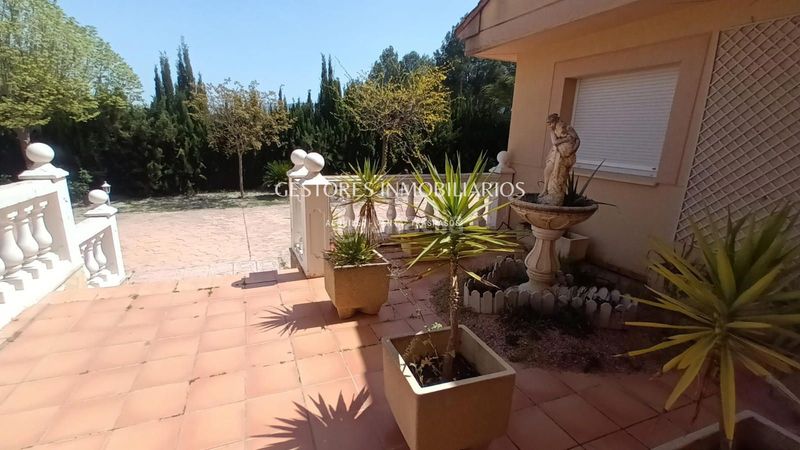 Foto 714a0496-a87b-4d67-869a-ff0a3ef9b294. Chalet  en Cocentaina