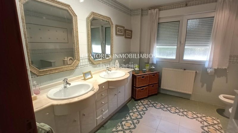 Foto 9bcf5ee7-e58b-43ed-b494-5102b74707fd. Chalet  en Cocentaina