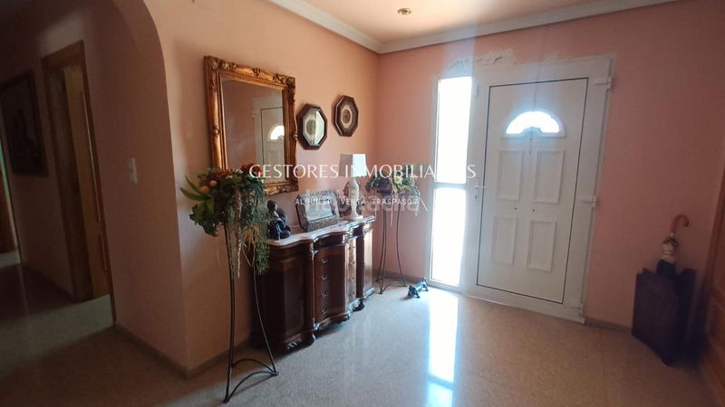 Foto a60a7ddf-9edb-468f-80c2-9b9c15bb769a. Chalet  en Cocentaina