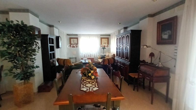 Foto aa6fdce4-599c-4845-a9ce-fe8b13458123. Chalet  en Cocentaina