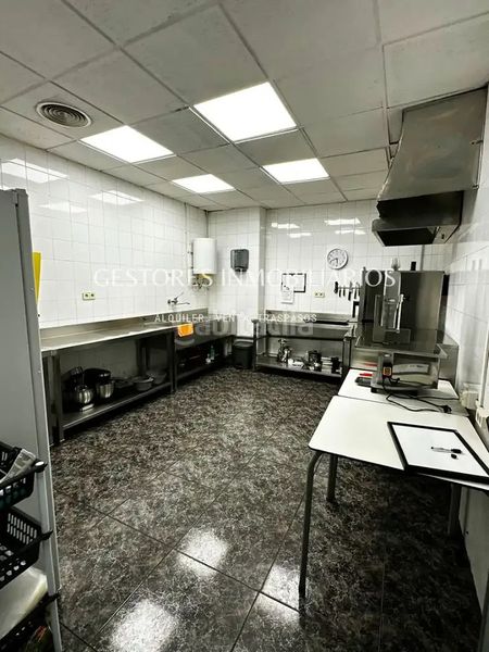 Foto 3e6205a9-4131-4263-a67a-2b834ec15c4c. Local comercial a Eixample Alcoi