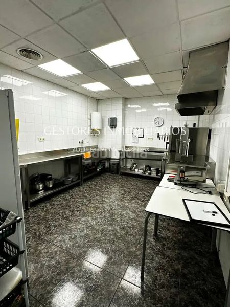 Foto 739bac85-5cea-46a9-bfcf-8c6bcd13b0f2. Local comercial a Eixample Alcoi