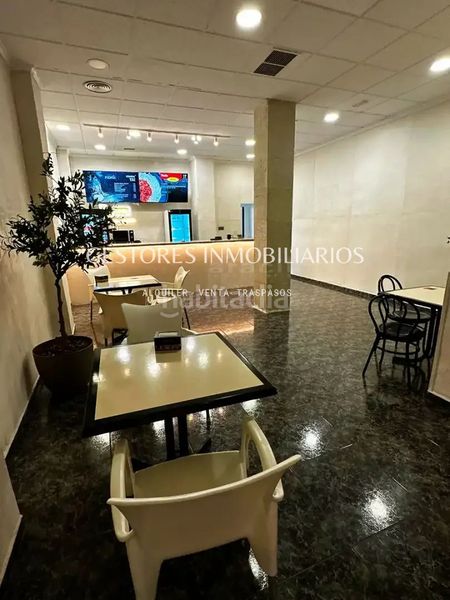 Foto b4b14c63-a396-4cc9-ba47-e7206e607420. Local comercial a Eixample Alcoi