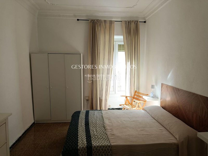 Foto bc07c6f4-04f0-46e8-a606-496bd67b10ee. Rent flat in Eixample Alcoi