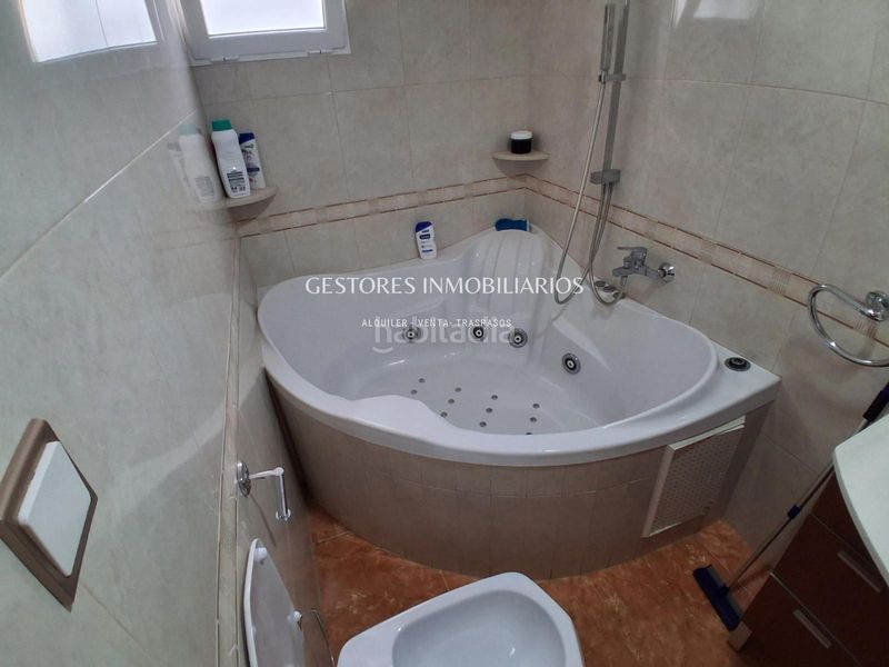 Foto 505ee2b9-edea-49e1-a106-331c27daa6c7. Àtic a Zona Nord Alcoi
